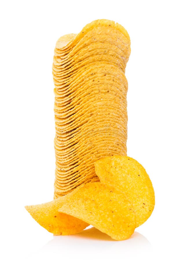 Microprocesadores curruscantes redondos de las patatas a la inglesa de patata en blanco fotos de archivo libres de regalías Microprocesadores curruscantes redondos de las patatas a la inglesa de patata en blanco fotos de archivo libres de regalías