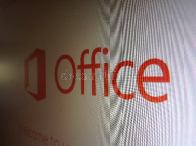 Microsoft Office logo na ekranie komputerowym i imię obraz stock Microsoft Office logo na ekranie komputerowym i imię obraz stock