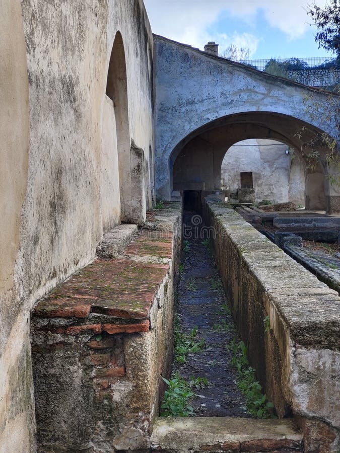 Middeleeuws dorp stock afbeeldingen