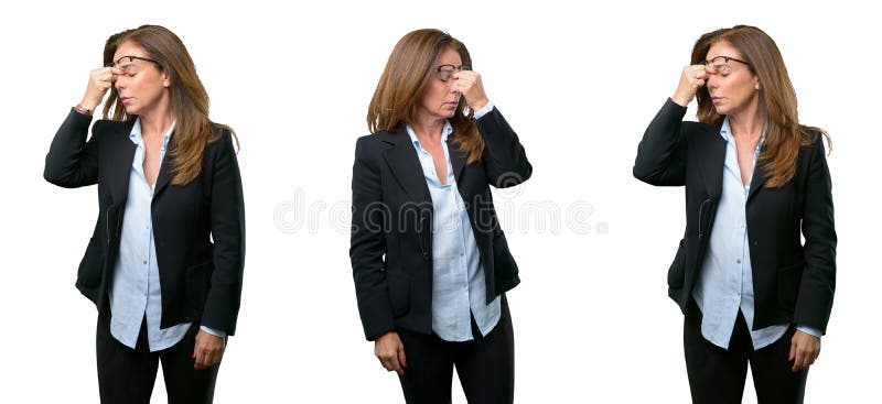 Middenleeftijds bedrijfsvrouw met lang haar stock afbeelding Middenleeftijds bedrijfsvrouw met lang haar stock afbeelding