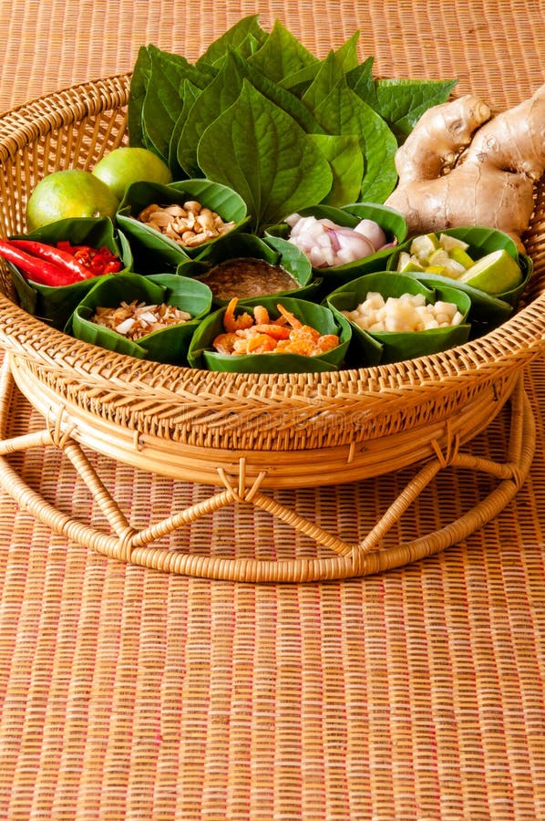 Mieng Kham (Thai Leaf-Wrapped Snack)