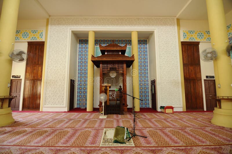 Mihrab de Masjid Jubli Perak Sultan Ismail Petra a K A Masjid Pekín imagenes de archivo Mihrab de Masjid Jubli Perak Sultan Ismail Petra a K A Masjid Pekín imagenes de archivo