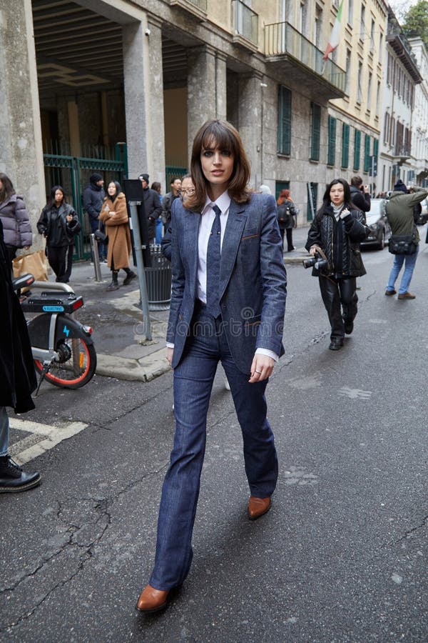 Woman with Louis Vuitton Jacket and Dress before Giorgio Armani Fashion  Show, Milan Fashion Editorial Image - Image of illustrative, color:  194220920