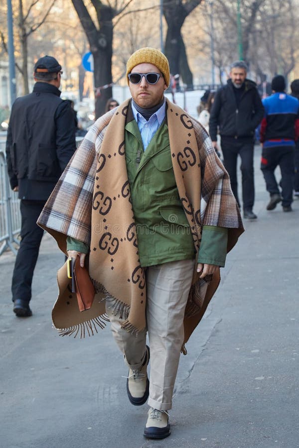 Man with Beige Gucci Scarf and Olive Green Jacket before Fendi Fashion  Show, Milan Fashion Week Editorial Image - Image of elegant, style:  194028920