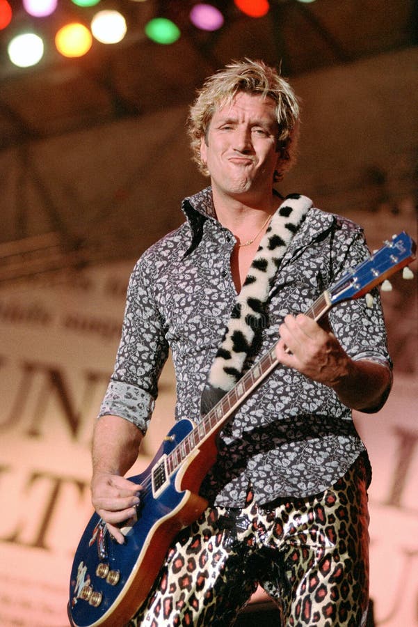 Sex Pistols Steve Jones, during the Concert Editorial Photo - Image of  1996, perform: 185916536