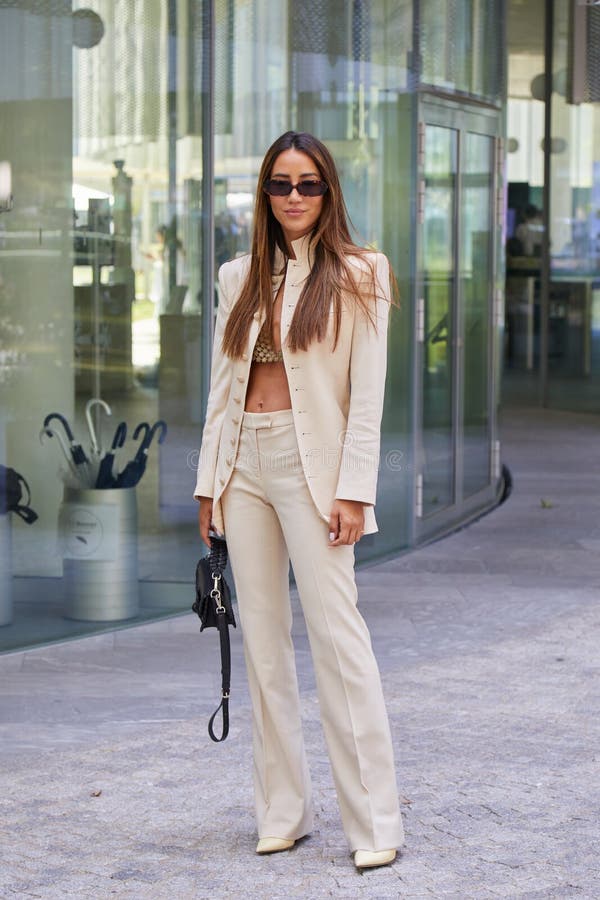 Woman with Pink Leather Versace Bag before Etro Fashion Show