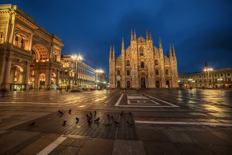 Milan, Italy: Piazza Del Duomo, Cathedral Square Stock Image - Image of ...