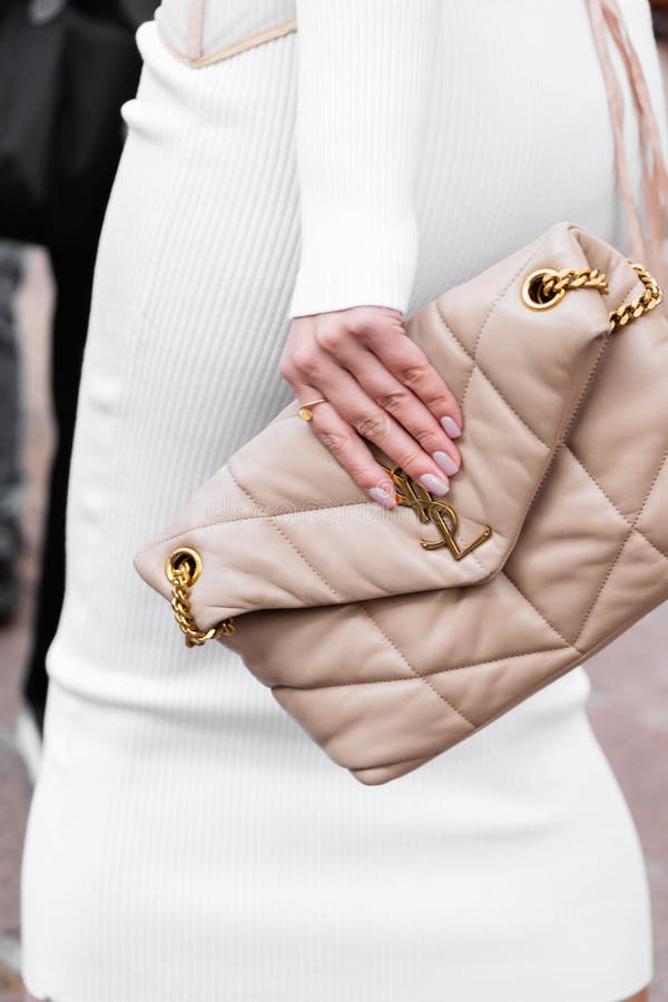 32,150 Yves Saint Laurent Purse Stock Photos, High-Res Pictures