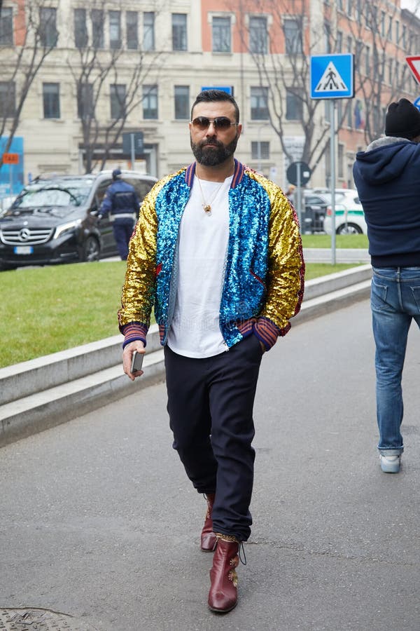Professor realiteit Gooey Man with Blue and Yellow Sequin Bomber Jacket before Giorgio Armani Fashion  Show, Milan Fashion Week Street Editorial Stock Photo - Image of outfit,  jacket: 194561743