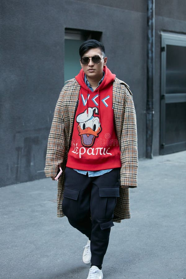 Man with Red Gucci Donald Duck Sweater before MSGM Fashion Show, Milan  Fashion Week Street Style on January 16 Editorial Photo - Image of outfit,  accessory: 195186931