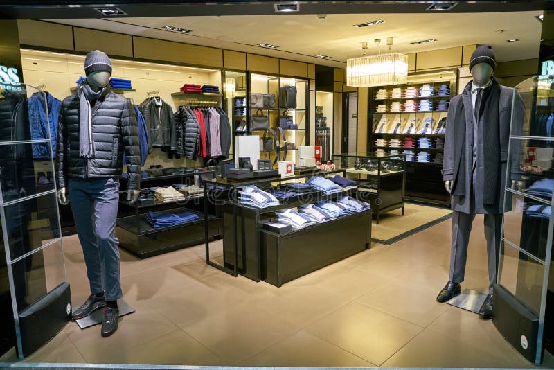 Opwekking Gelijkwaardig Varen Hugo Boss editorial stock photo. Image of retail, sale - 141417498