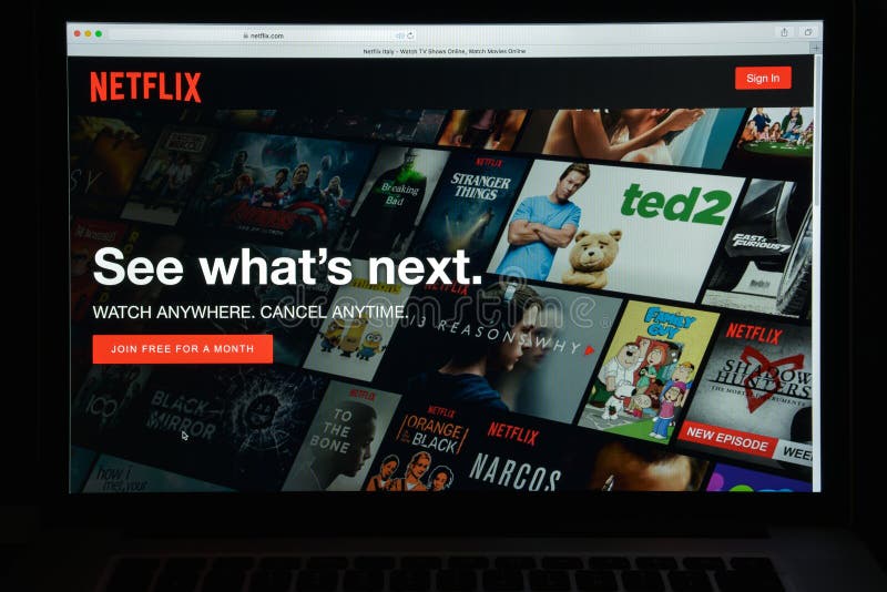 Milano, Italia - 10 agosto 2017: Homepage del sito Web di Netfilx È immagine stock Milano, Italia - 10 agosto 2017: Homepage del sito Web di Netfilx È immagine stock