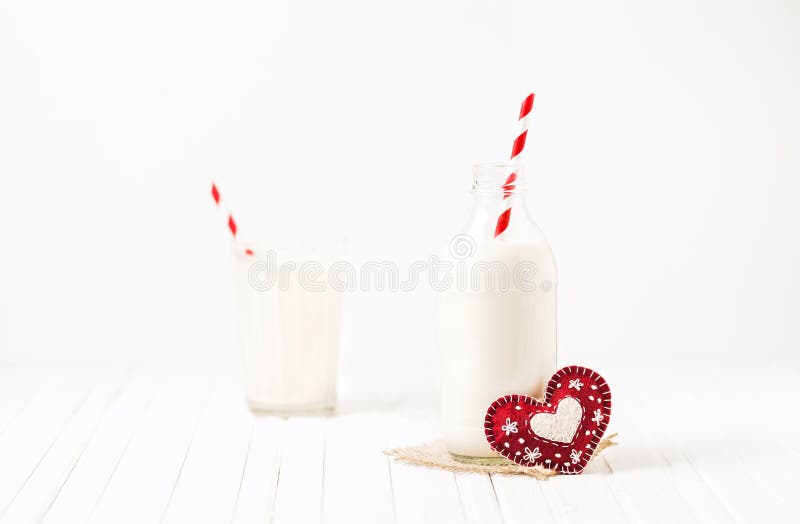 Milchige Liebe stockfotos Milchige Liebe stockfotos