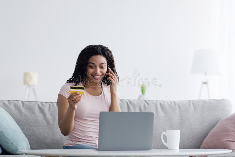 Assista Vídeos Engraçados E Surfe Na Internet Aprenda Inglês Em Casa,  Estude E Relaxe Em Casa Imagem de Stock - Imagem de inglês, telefone:  226829577