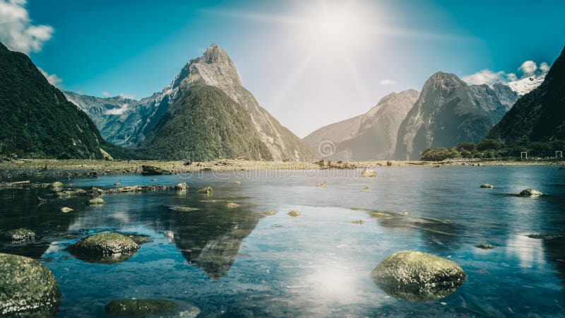 Milford Sound in Neuseeland lizenzfreie stockfotos Milford Sound in Neuseeland lizenzfreie stockfotos