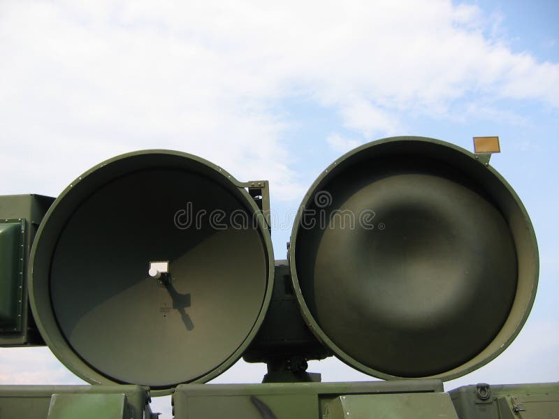 Militare - piatto del radar fotografie stock Militare - piatto del radar fotografie stock