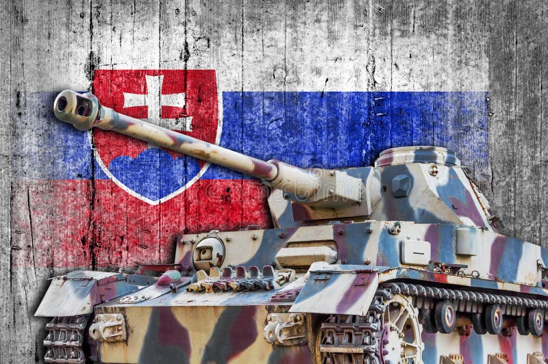 Vojenský tank s betónovou zástavou Slovenska