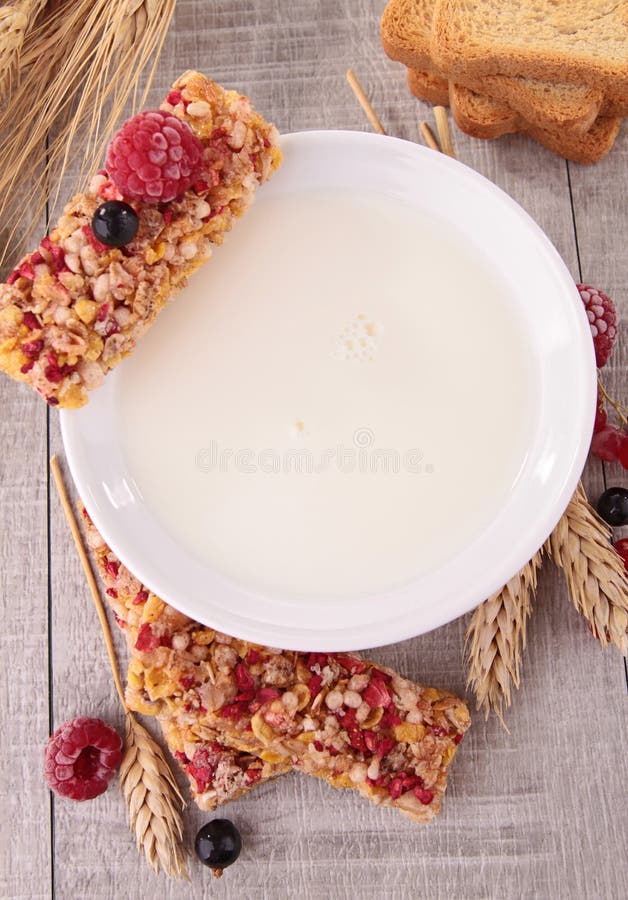 Milk and granola bar stock image. Image of granola, vitamin 26506141