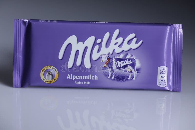 Milka, tableta del chocolate, aislada fotografía de archivo Milka, tableta del chocolate, aislada fotografía de archivo