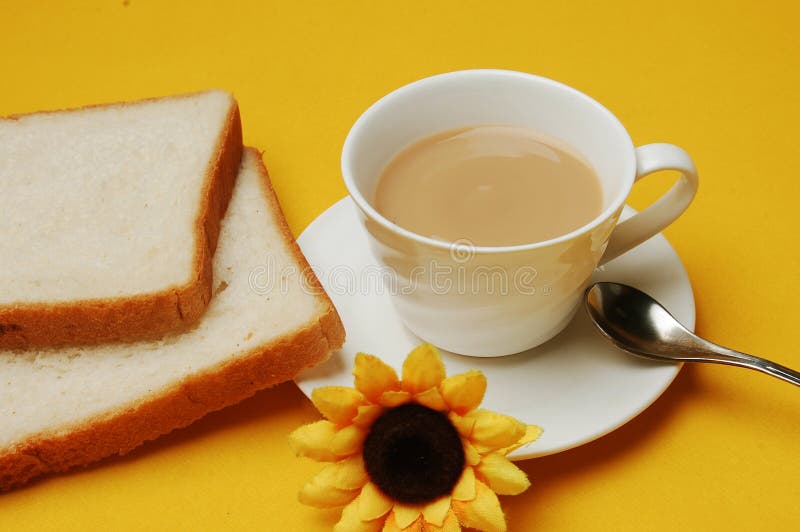 Milky tea with bread