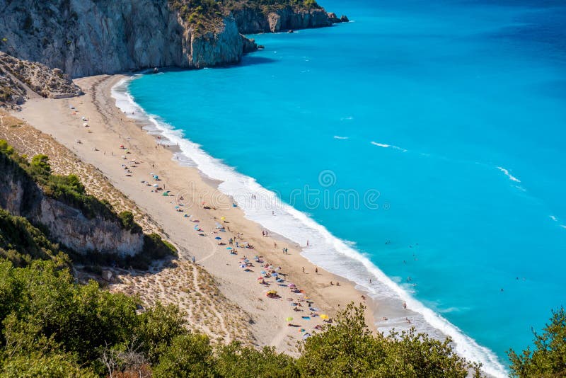 Milos Beach-de mening van het vogel` s oog in Griekenland stock foto Milos Beach-de mening van het vogel` s oog in Griekenland stock foto