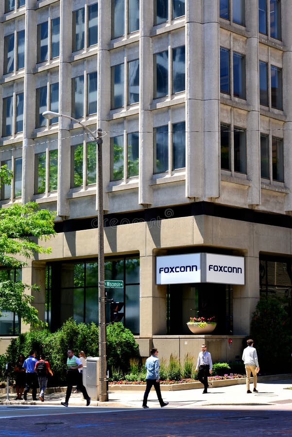 Milwaukee Wisconsin Foxconn Building on Corner stock afbeeldingen Milwaukee Wisconsin Foxconn Building on Corner stock afbeeldingen