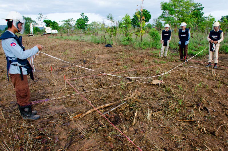 Pets4Company  Rato gigante africano condecorado por detetar minas  terrestres no Camboja.