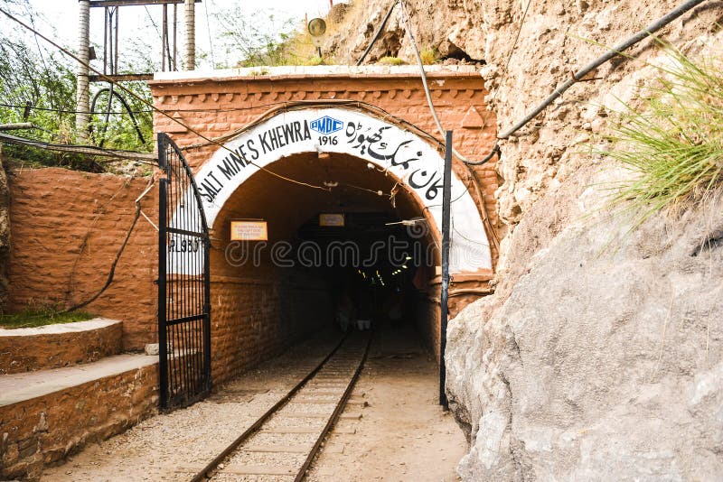 Mine de sel extérieure de Khewra de vue image libre de droits Mine de sel extérieure de Khewra de vue image libre de droits