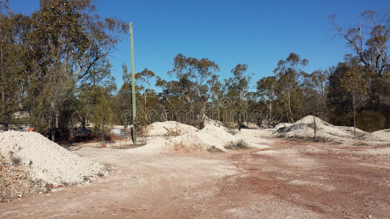 Mining for Opals and Mining Life in the NSW Outback Opal Fields, New
