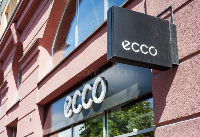 ecco shoes usa headquarters