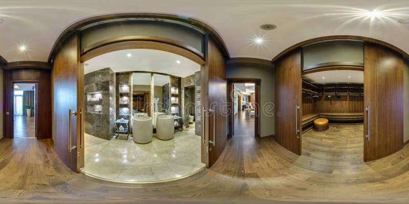 MINSK, BIELORRUSIA - AGOSTO DE 2017: opinión de ángulo inconsútil completa del panorama 360 en cuarto de baño y guardarropa del v imagenes de archivo