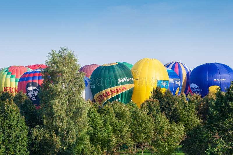 Minsk, Vitryssland 13-September-2014: baloon för varm luft på Champioen royaltyfri fotografi Minsk, Vitryssland 13-September-2014: baloon för varm luft på Champioen royaltyfri fotografi