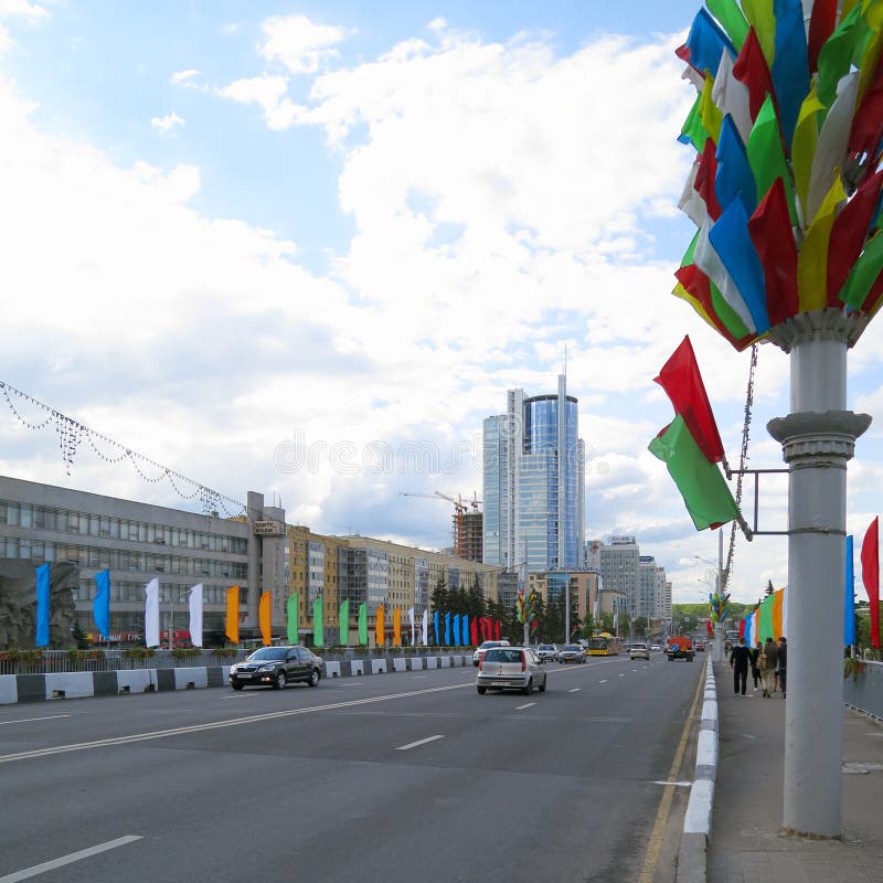 Minsk, Wit-Rusland Centrale Weg - Voorraadfoto's royalty-vrije stock foto Minsk, Wit-Rusland Centrale Weg - Voorraadfoto's royalty-vrije stock foto