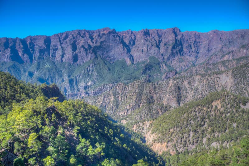 Mirador de los roques στο εθνικό πάρκο caldera de taburiente των καναρίων νήσων la palma στοκ εικόνα