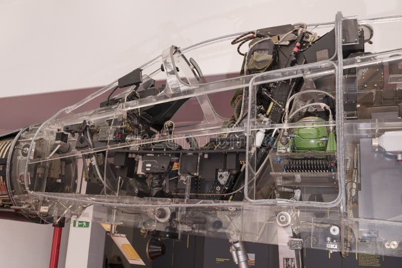 Mirage de Dassault F1C 1973 dans le musée de l'astronautique et d'Avi image stock Mirage de Dassault F1C 1973 dans le musée de l'astronautique et d'Avi image stock