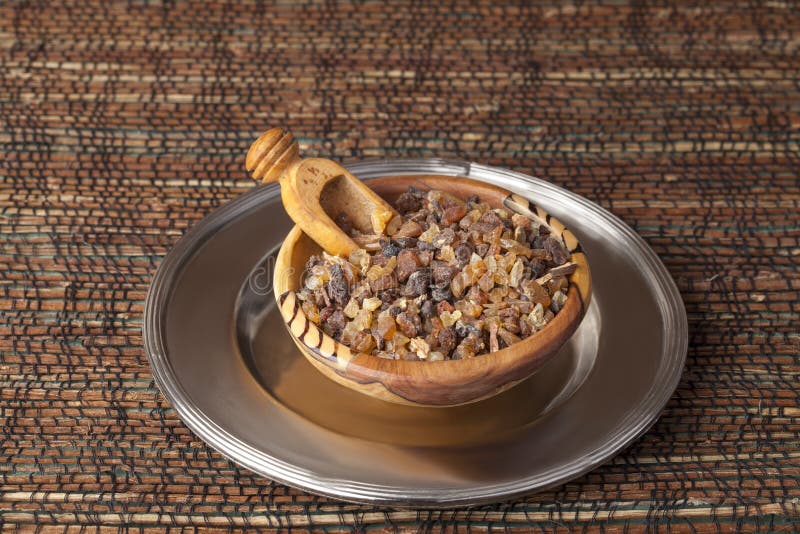 Gouden Wierookhars En Mirre Stock Foto Image of verontrust, goud