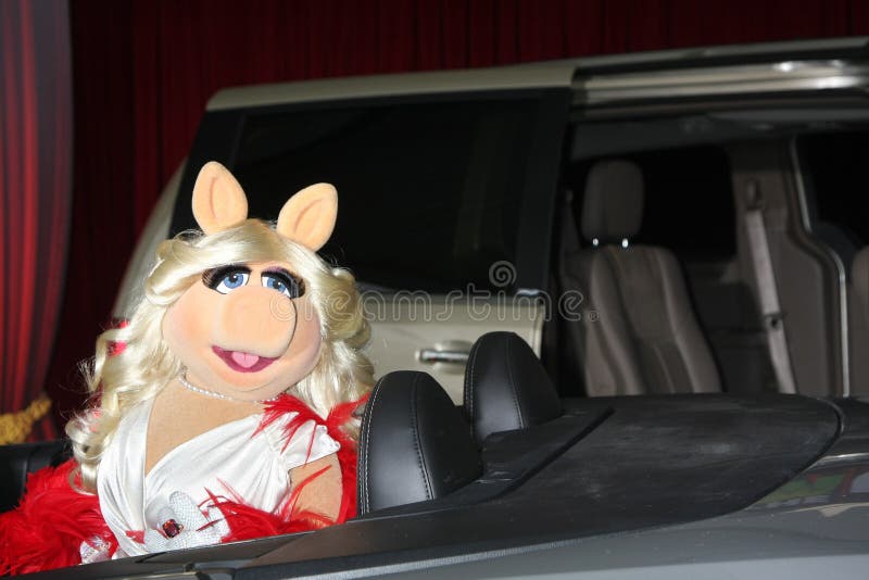 Miss Piggy, the Muppets editorial stock photo. Image of miss - 22787353