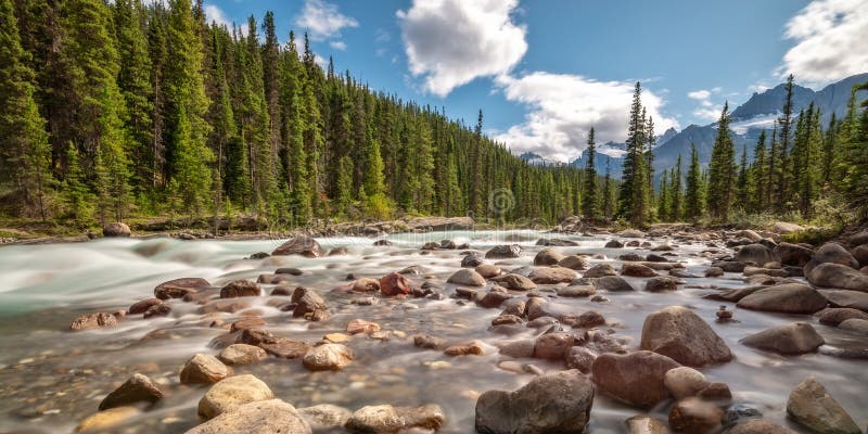 Mistaya river on Icefields Parkway in Banff National Park, Alberta, Rocky Mountains Canada