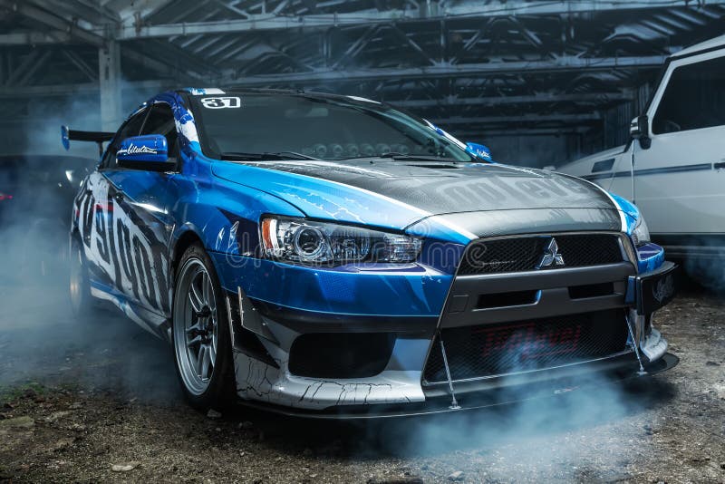 mitsubishi evo x blue