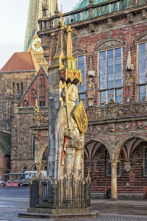 Die RolandStatue in Bremen Stockbild Bild von deutschland