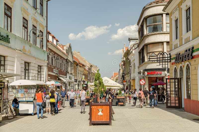 Mittelalterliche Straßen von Brasov lizenzfreies stockfoto