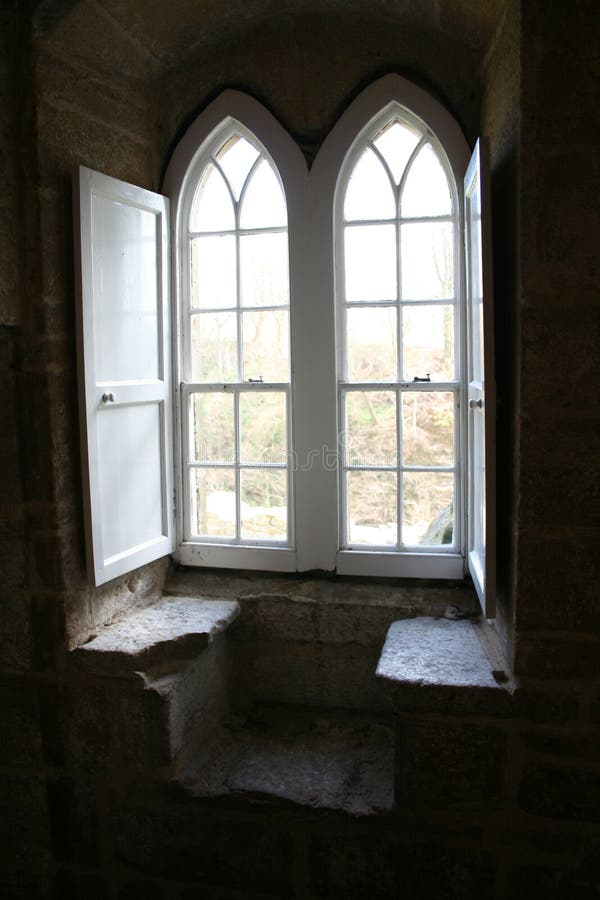 Mittelalterliches Fenster stockbild Mittelalterliches Fenster stockbild