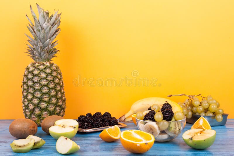 Mix of delicious and healthy tropical fruits stock photography Mix of delicious and healthy tropical fruits stock photography
