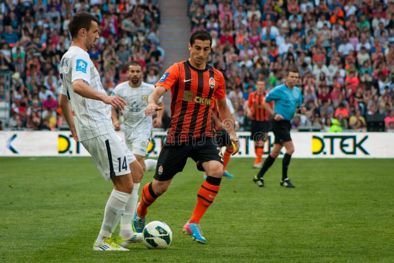 Mkhitaryan Henrikh and Taison Forwards of Football Club Shakhtar Editorial  Photo - Image of green, football: 31294671