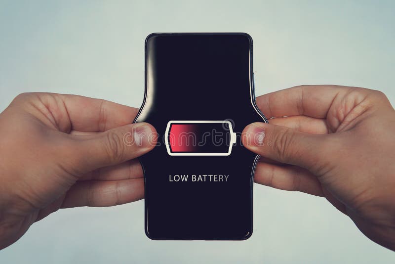 mobiele telefoon met lage batterij op het scherm Al het schermgrafiek wordt omhoog gemaakt de macht van de verhogingsbatterij, zw stock afbeeldingen mobiele telefoon met lage batterij op het scherm Al het schermgrafiek wordt omhoog gemaakt de macht van de verhogingsbatterij, zw stock afbeeldingen