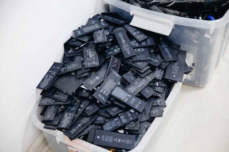 Mobile phone batteries, tablets, broken screens LCD iPhone stock photography Mobile phone batteries, tablets, broken screens LCD iPhone stock photography
