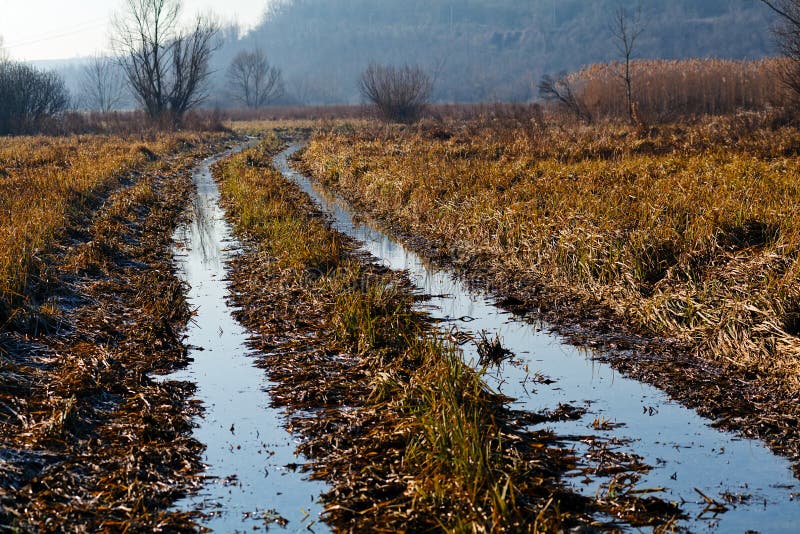 Modderige landweg royalty-vrije stock foto