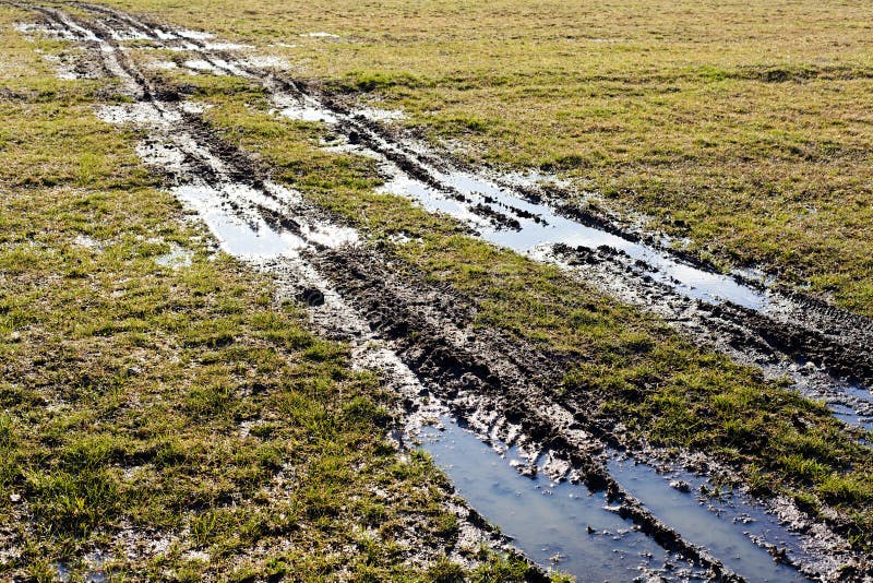 Modderige landweg royalty-vrije stock fotografie