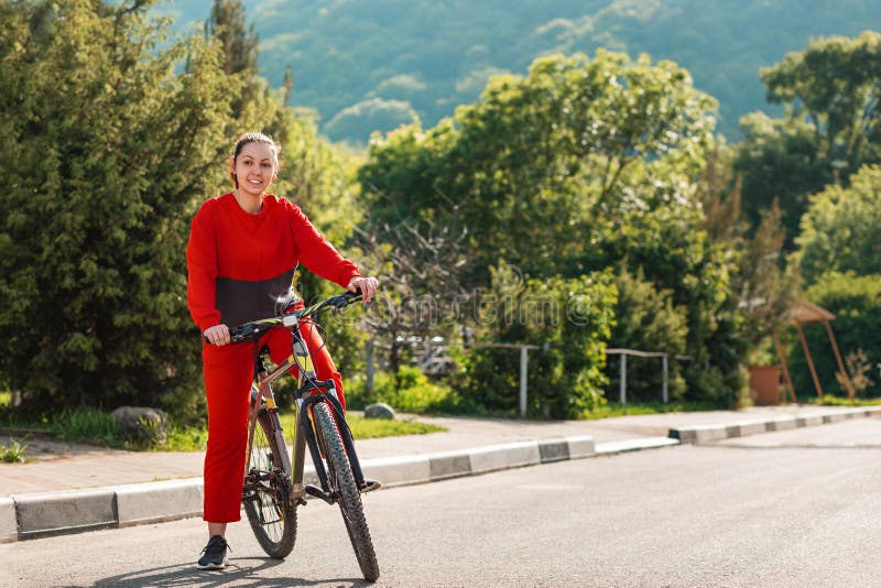 femme à bicyclette gratuit