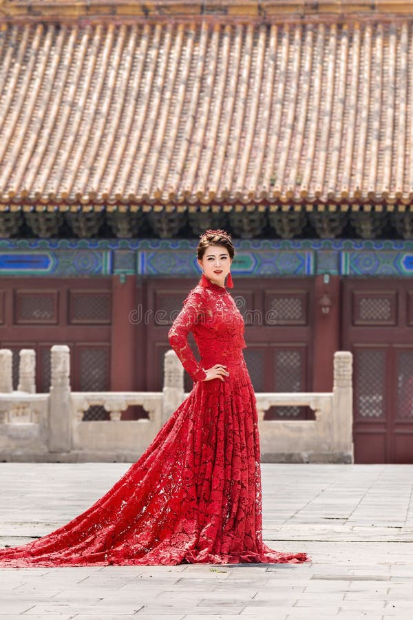 Girl in a traditional ethnic dress poses at the well 1822641 Stock Photo at  Vecteezy